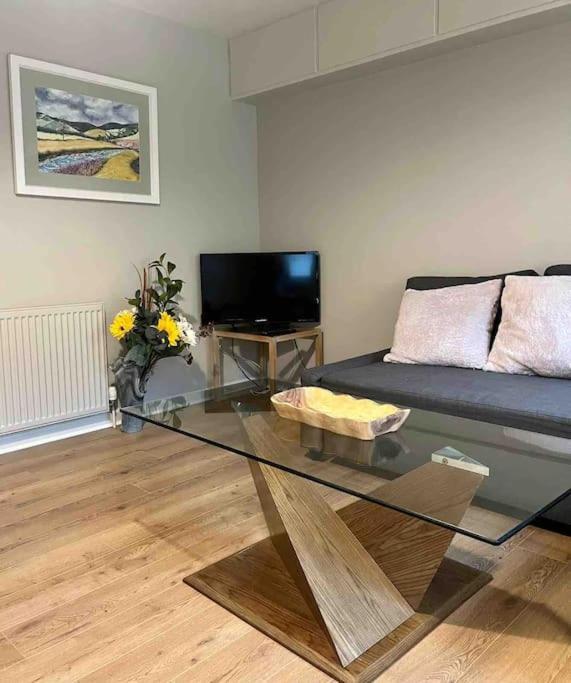 Modern Edinburgh Apartment 2 Bedrooms & Two Bathrooms Edimburgo Exterior foto